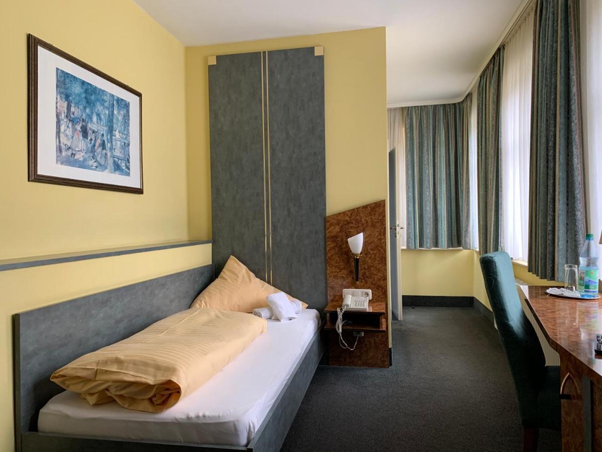 Hotel Quellenpark 巴特埃尔斯特 外观 照片